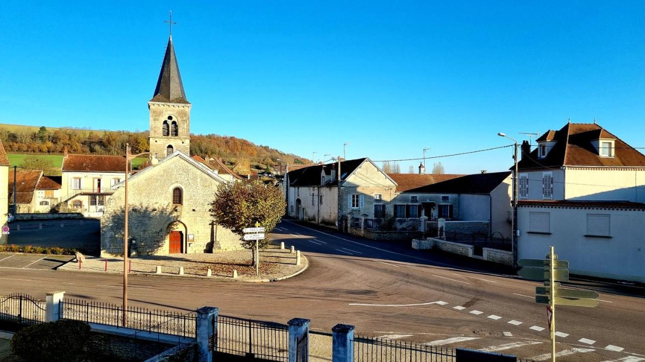 Le 3 Rue De Fontenay Marmagne  Bagian luar foto